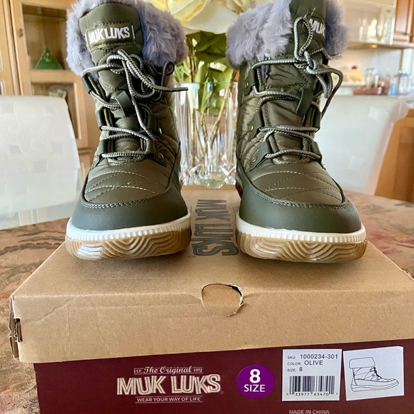 MUK LUKS Winnie Waverly Lined Faux Fur Quilted All Weather Boots, Size: 8 - Picture 3 of 9